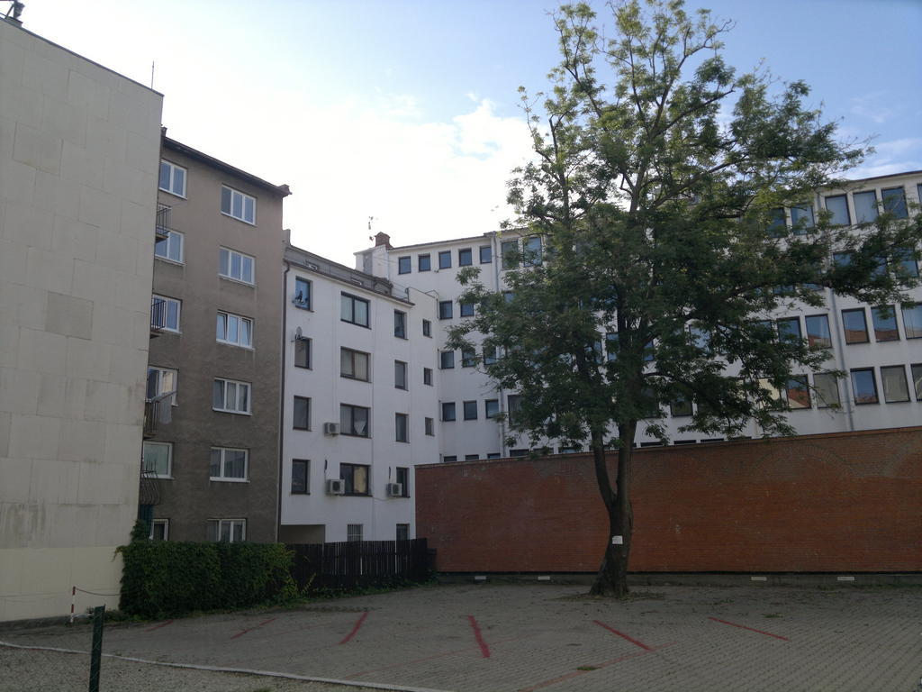 Apartment Maximilian Bratislava Luaran gambar
