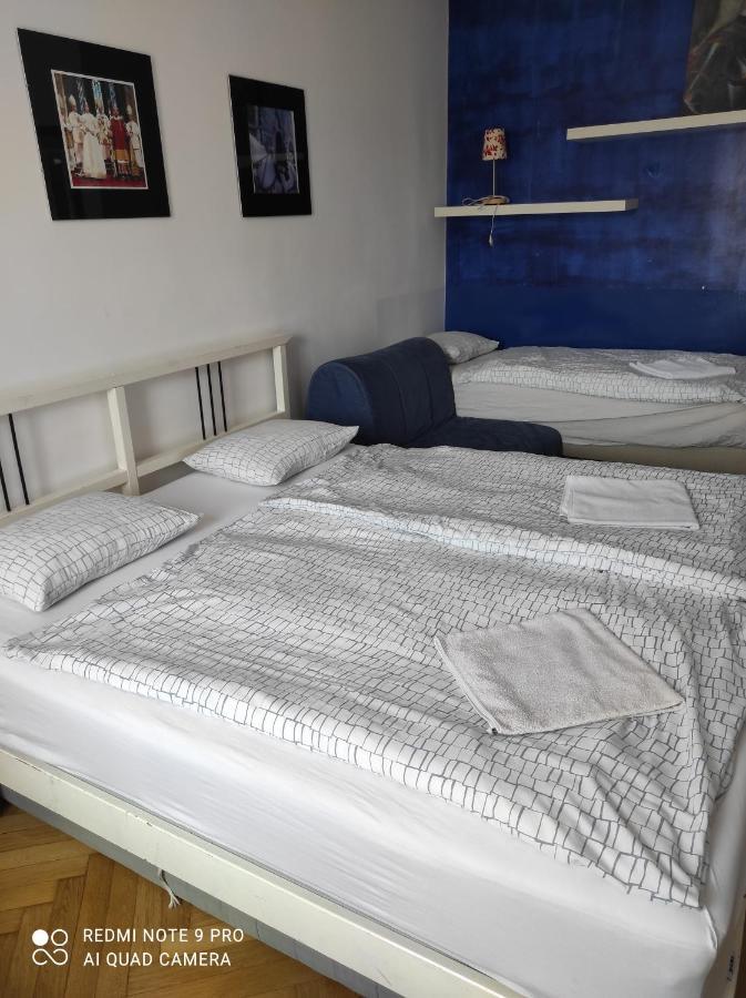 Apartman Maximilian Apartment Bratislava Luaran gambar