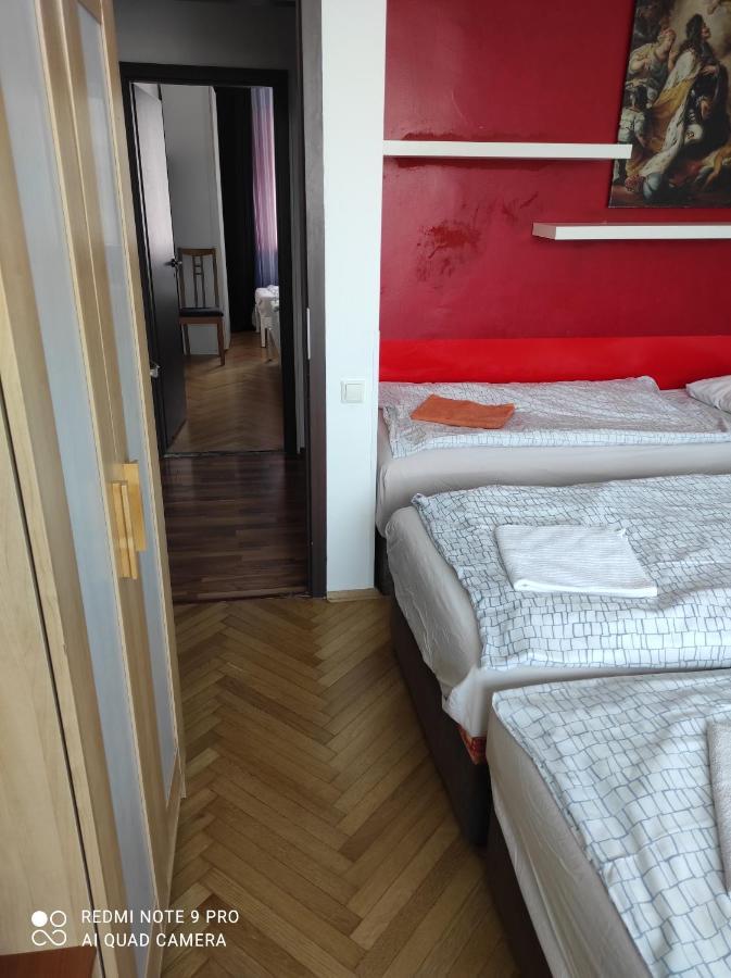 Apartment Maximilian Bratislava Luaran gambar