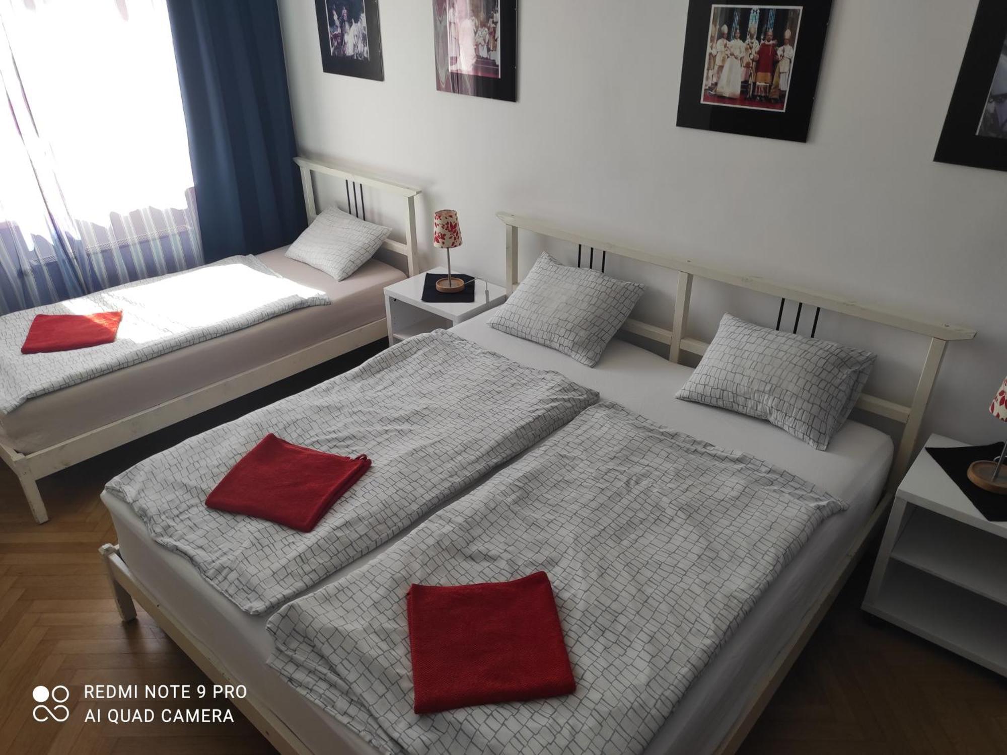 Apartman Maximilian Apartment Bratislava Luaran gambar