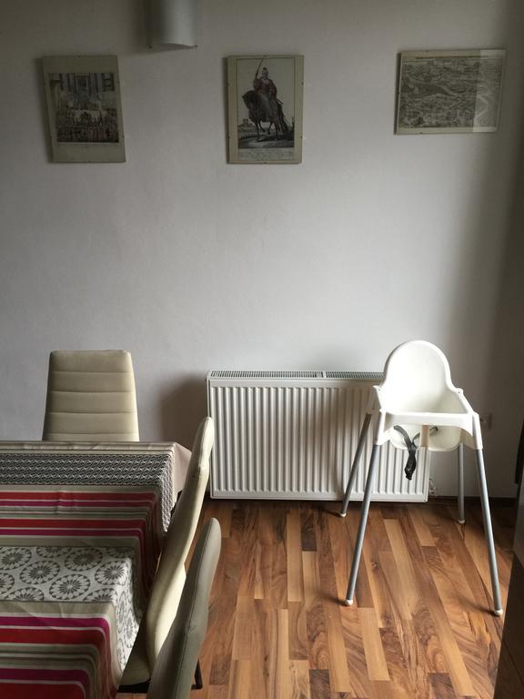 Apartment Maximilian Bratislava Luaran gambar