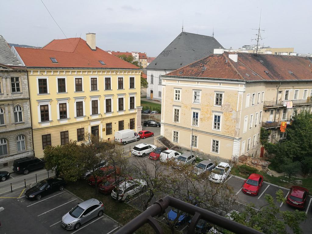 Apartman Maximilian Apartment Bratislava Luaran gambar