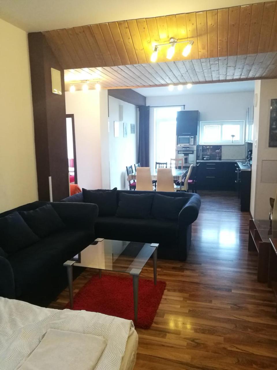 Apartment Maximilian Bratislava Luaran gambar